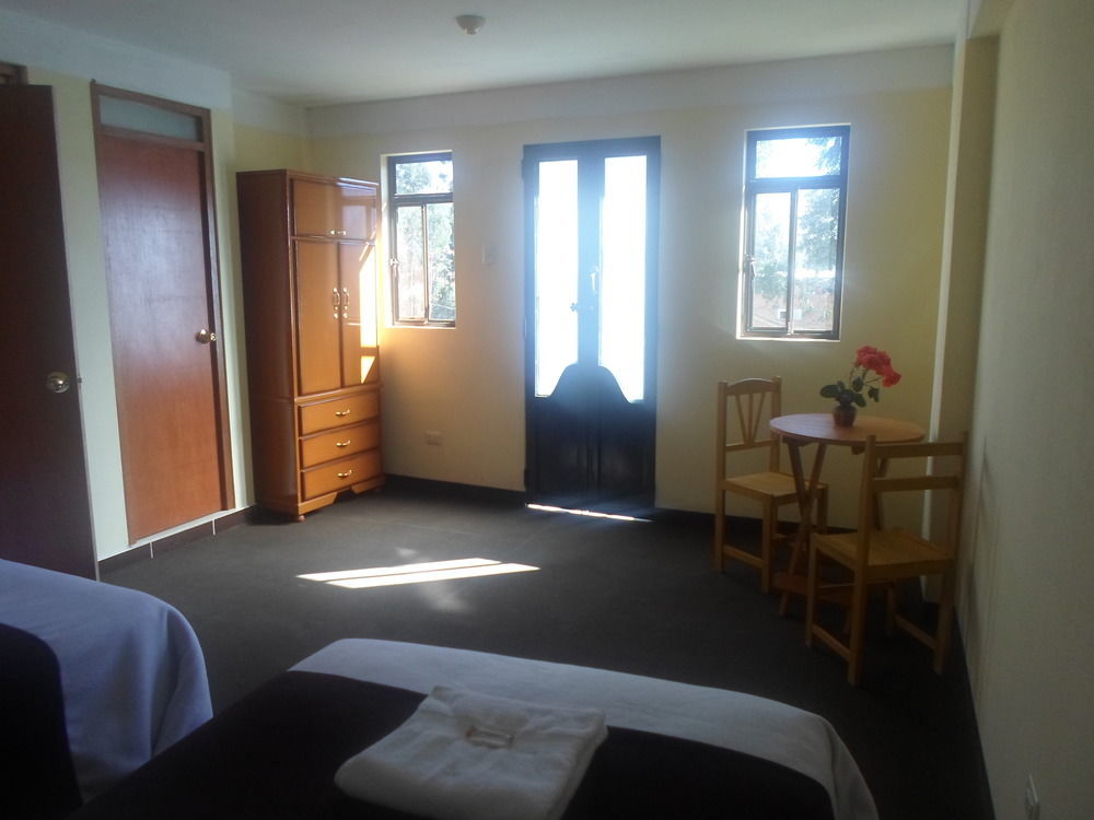 Hostal Casa Del Montanista Huaraz  Exteriör bild