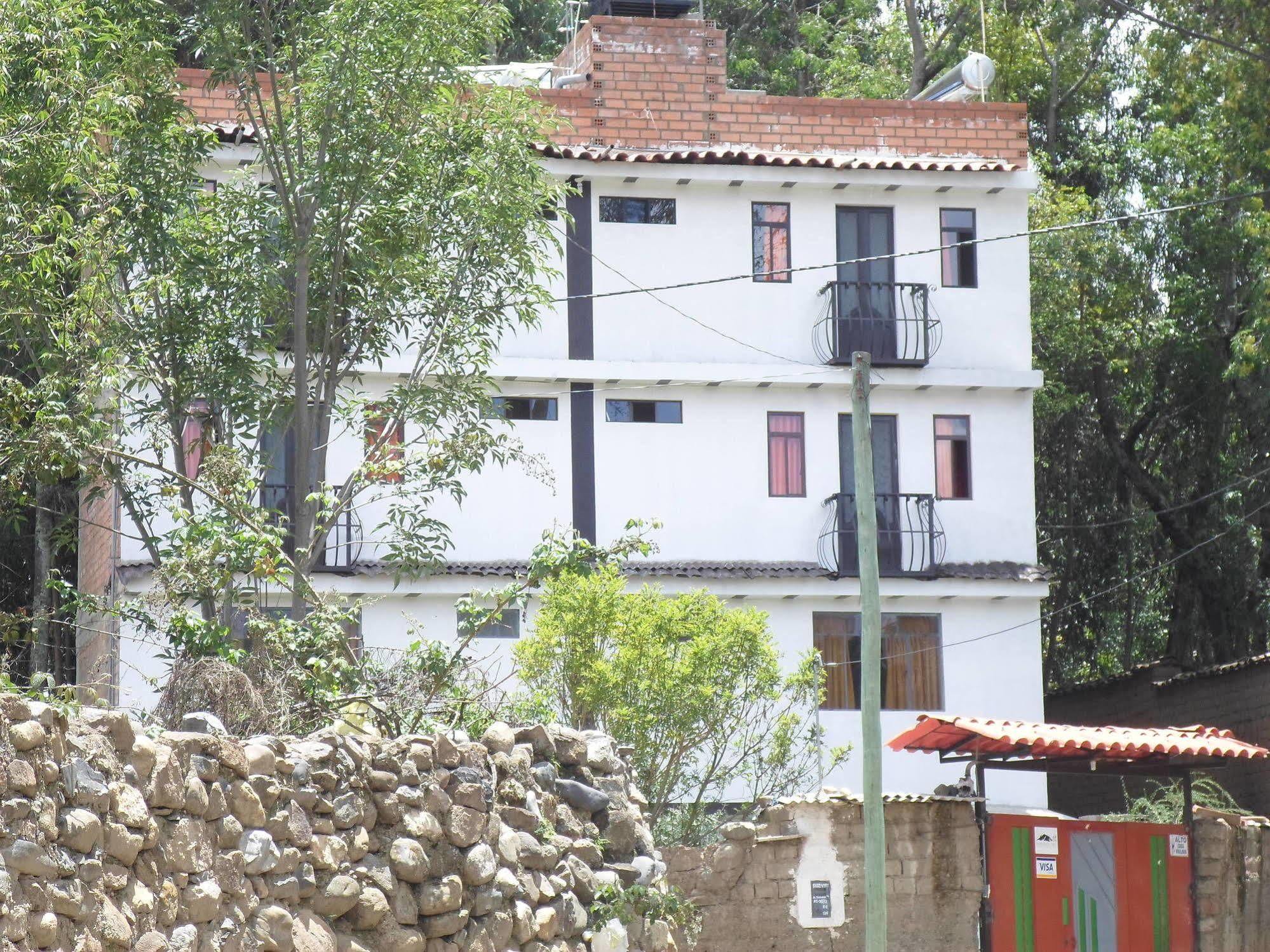 Hostal Casa Del Montanista Huaraz  Exteriör bild
