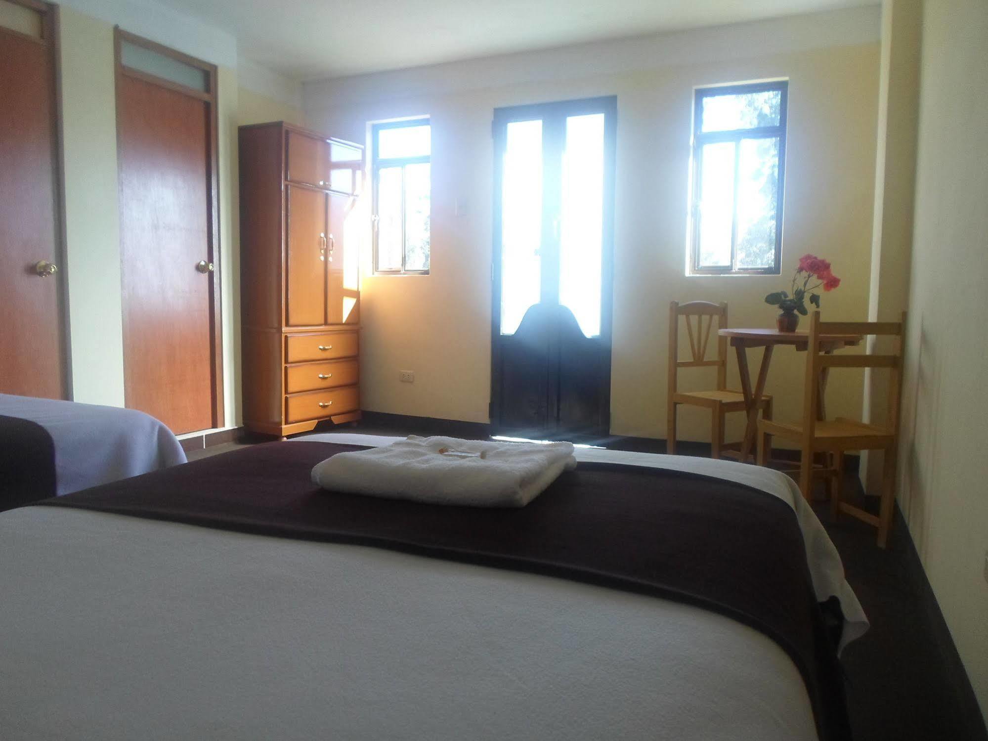 Hostal Casa Del Montanista Huaraz  Exteriör bild